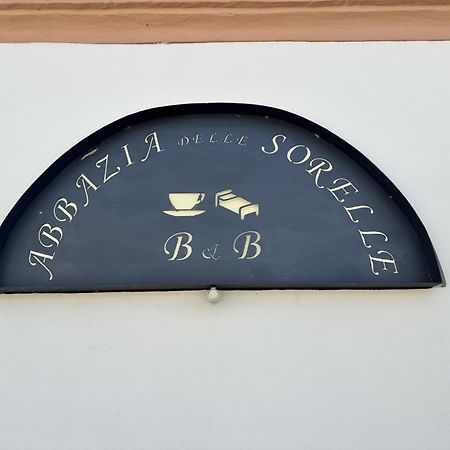 Abbazia Delle Sorelle Новело Екстериор снимка